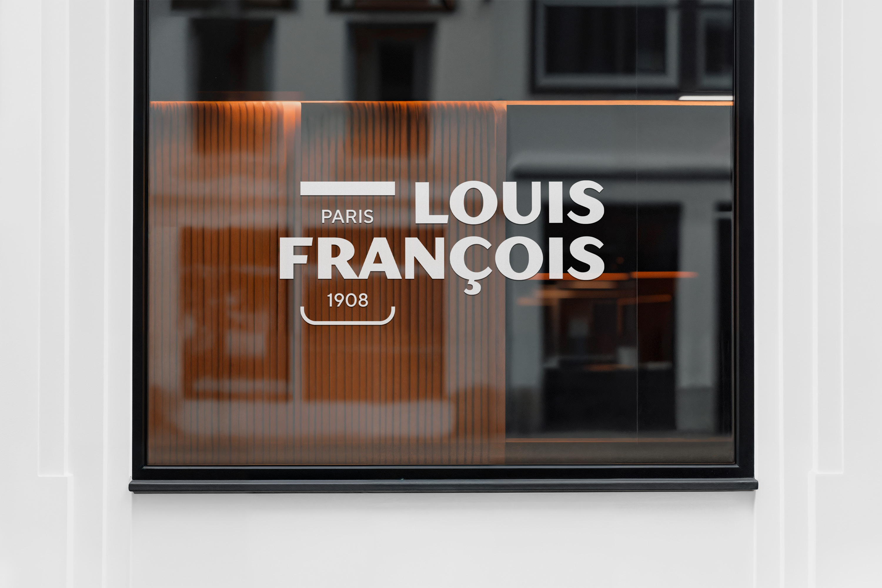 LOUISFRANÇ OIS Habillage Vitrine Mockup
