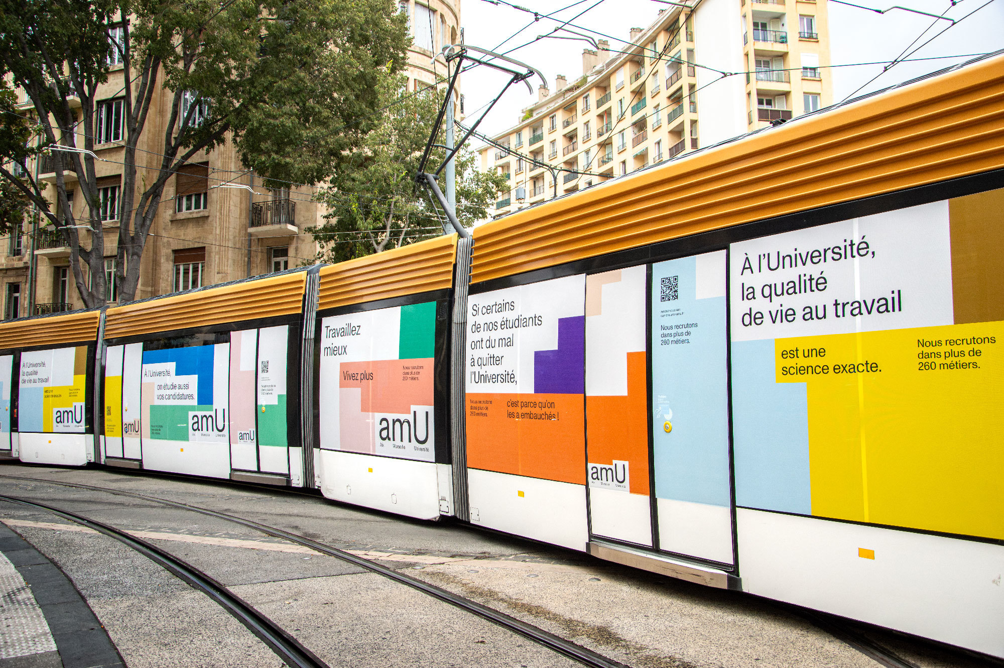 Université De Marseille Marseille Tramway 16 Baies 14 Portes Septembre 419762 2